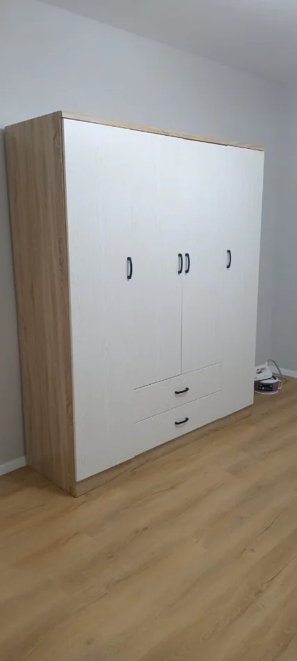 Tirane, jepet me qera apartament 2+1 Kati 8, 90 m² 630 € (Laprake)