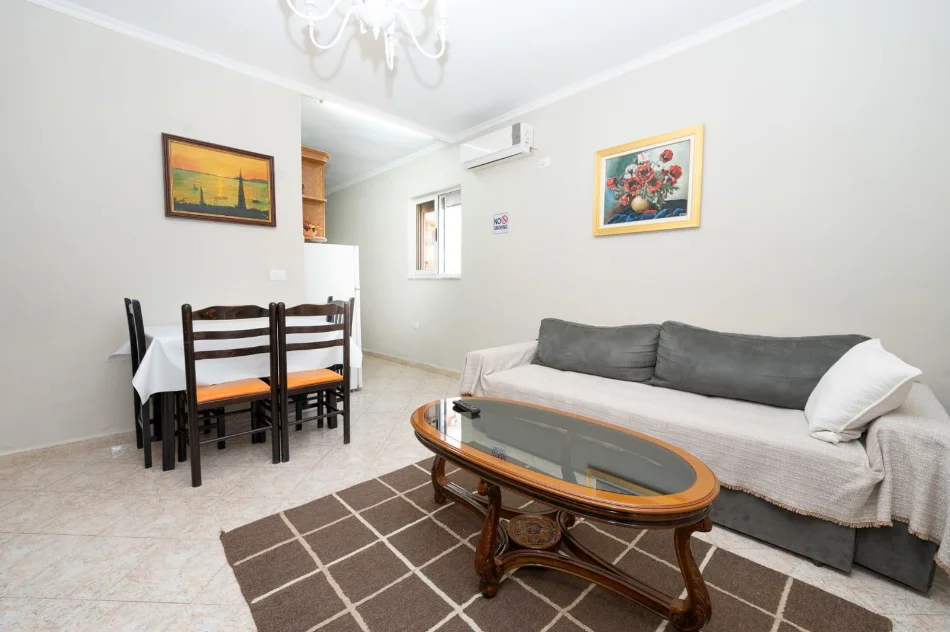 Tirane, jepet me qera apartament 2+1 Kati 4, 90 m² 680 € (Sheshi Willson)