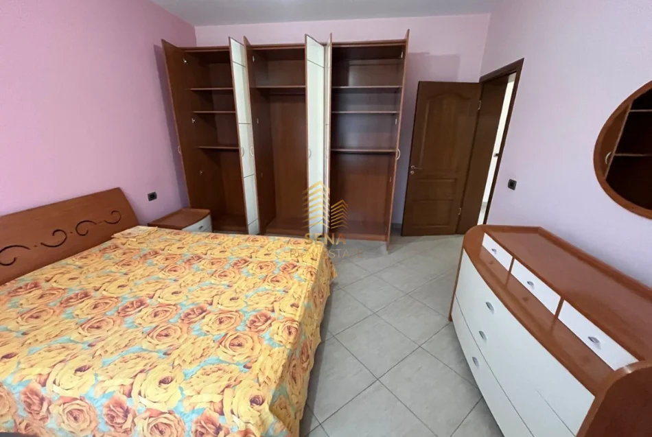 Tirane, jepet me qera apartament 2+1+Ballkon Kati 3, 100 m² 500 € (Kodra e Priftit)