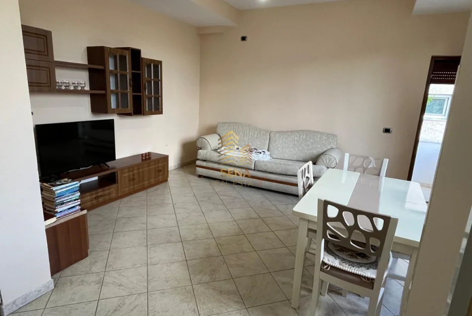 Tirane, jepet me qera apartament 2+1+Ballkon Kati 2, 100 m² 450 € (Kodra e Priftit)
