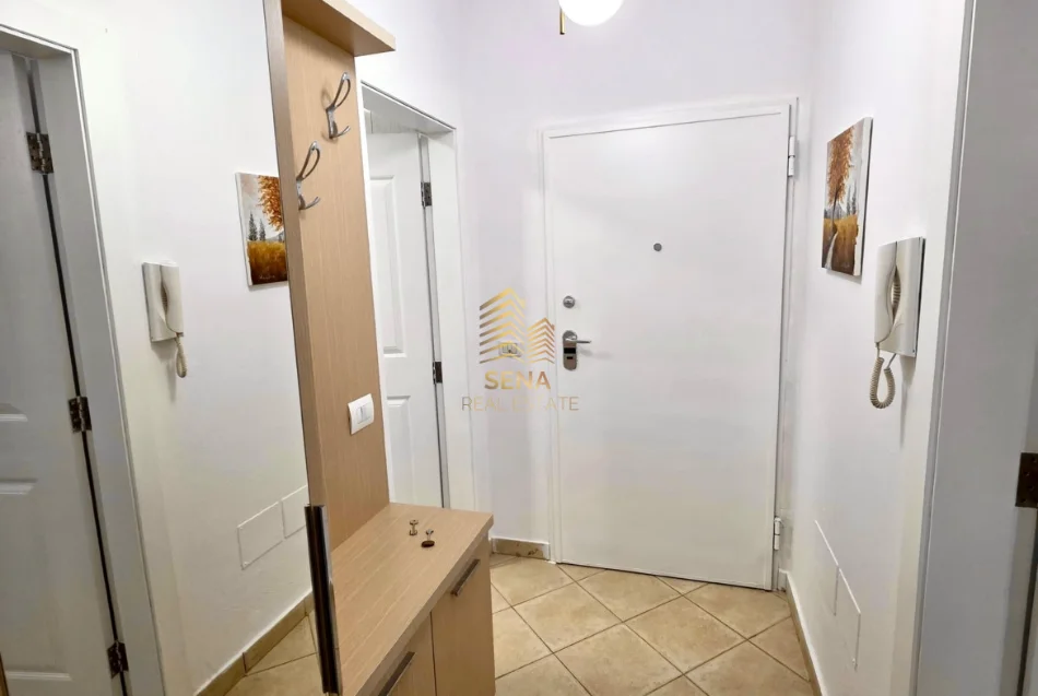 Tirane, jepet me qera apartament 1+1+Ballkon Kati 4, 62 m² 650 € (Ish Ekspozita)