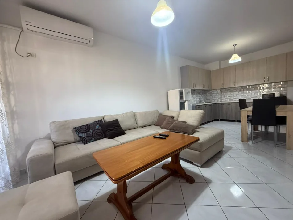Tirane, jepet me qera apartament 1+1 Kati 6, 67 m² 450 € (Astir)