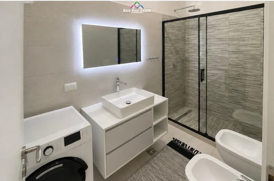 Tirane, jepet me qera apartament 1+1+Ballkon Kati 8, 70 m² 1.200 € (teodor keko)