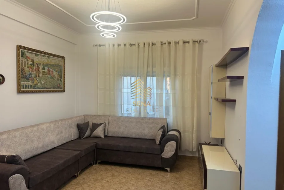 Tirane, jepet me qera apartament 2+1 Kati 2, 90 m² 600 € (Ali Demi)