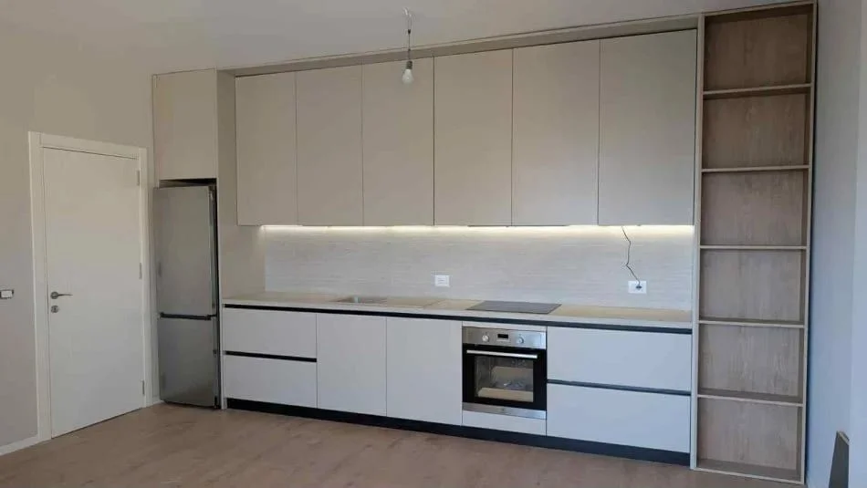 Tirane, jepet me qera apartament 2+1 , 106 m² 450 € (Bulevardi i Ri)
