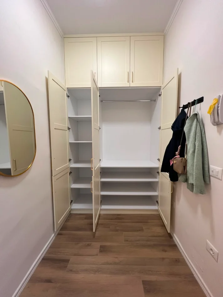 Tirane, jepet me qera apartament 1+1 Kati 5, 580 € (Laprake)