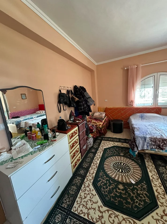 Tirane, shitet vetem 1 dhome Vile 2 Katshe Kati 0, 2.795 m² 280.000 € (QTU, pranë Univers City)