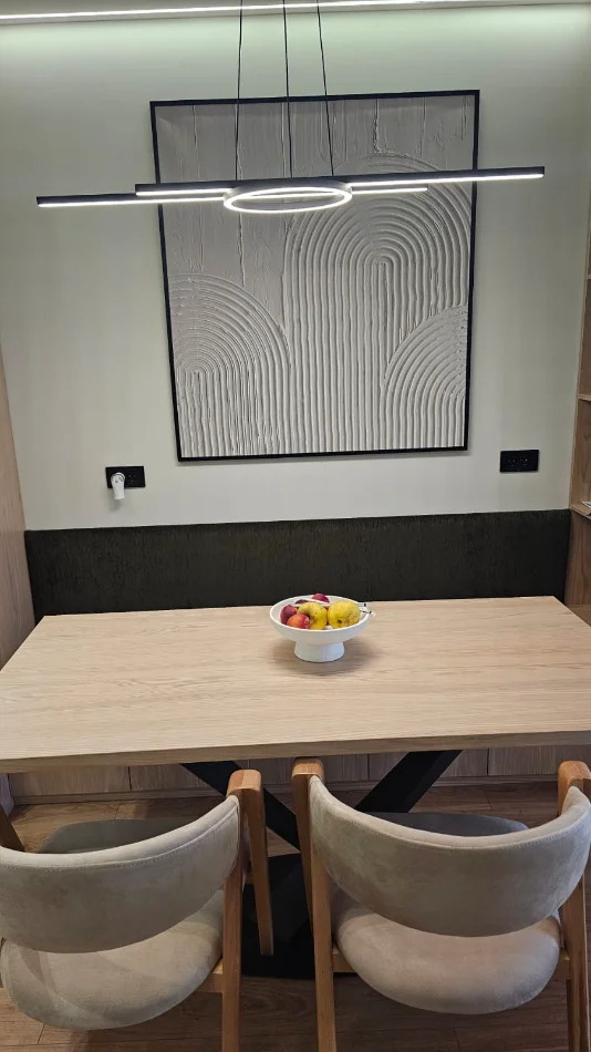 Tirane, jepet me qera apartament 1+1+Ballkon Kati 10, 75 m² 900 €