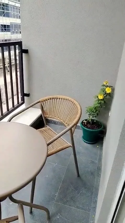 Tirane, jepet me qera apartament 1+1+Ballkon Kati 3, 400 € (Univers City)