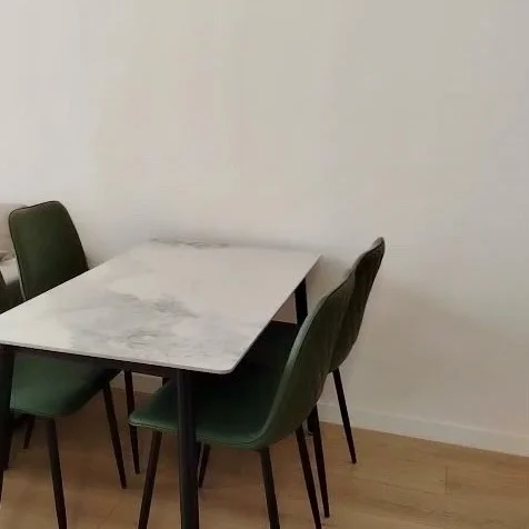 Tirane, jepet me qera apartament 1+1+Ballkon , 60 m² 400 € (Univers City)