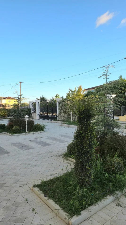 Kavaje, shitet Vile 3+1+Aneks+Ballkon Kati 1, 735 m² 310.000 € (Kavaje)