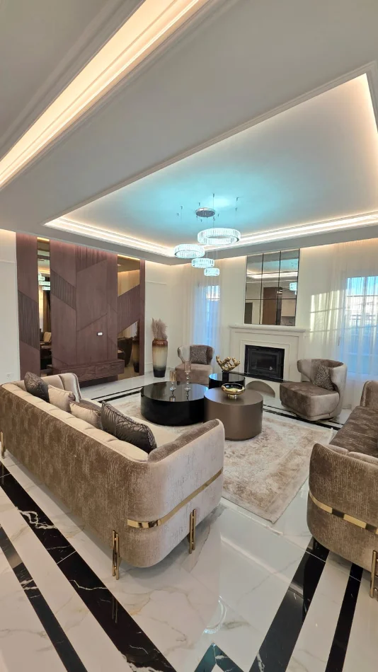 Kavaje, shitet Vile 3+1+Aneks+Ballkon Kati 1, 735 m² 310.000 € (Kavaje)