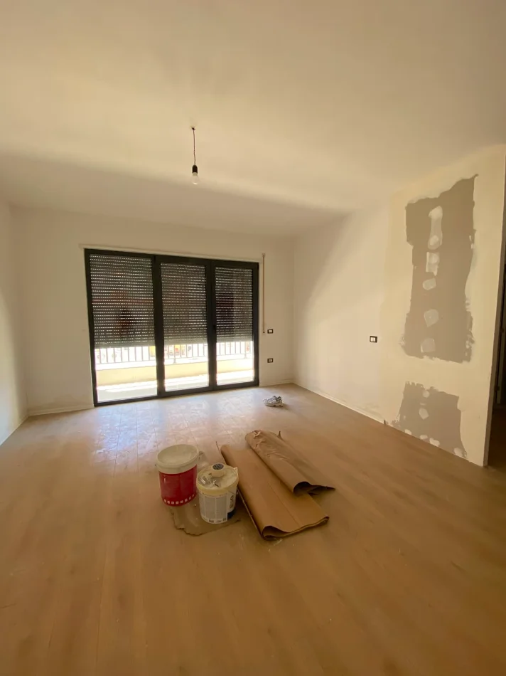Tirane, jepet me qera apartament 1+1+ Post Parkimi,  Kati 2, 60 m² 580 € (Jordan Misja)