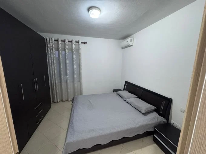 Tirane, jepet me qera apartament 2+1+Aneks+Ballkon Kati 3, 100 m² 500 € (astir, unaza e re)