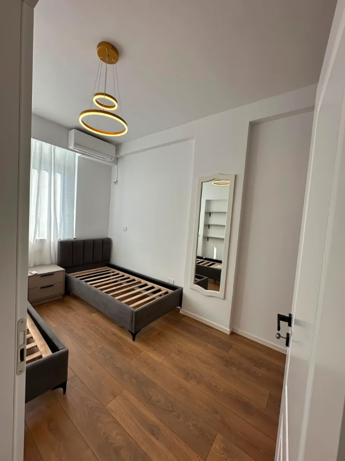 Tirane, jepet me qera apartament 2+1+Ballkon Kati 5, 93 m² 900 € (Kopshti Zoologjik)
