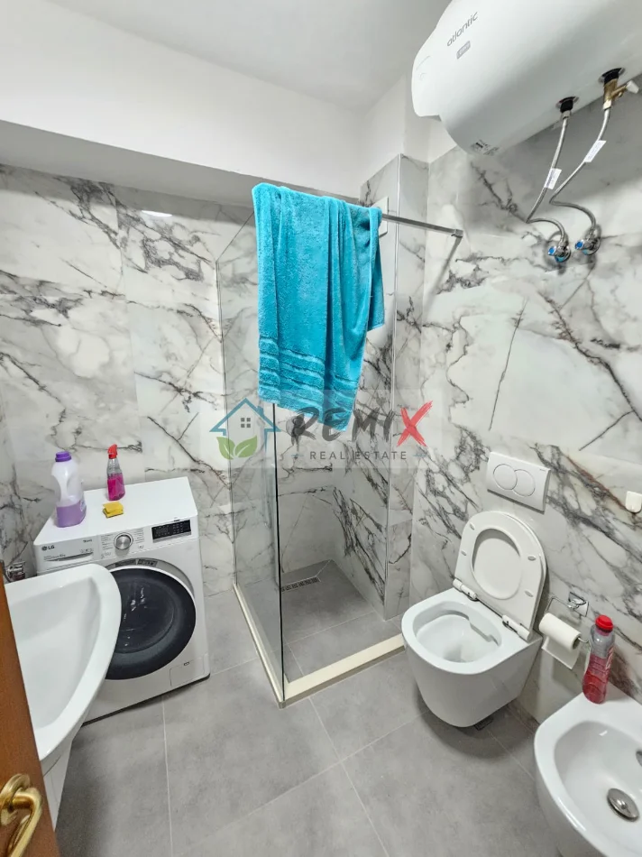 Durres, jepet me qera apartament 2+1+Aneks+Ballkon Kati 3, 100 m² 1.000 € 
