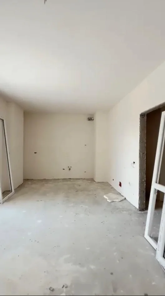 Tirane, shitet apartament 2+1+Ballkon , 115 m² (Univers City)