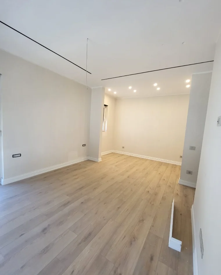 Tirane, jepet me qera Vile 3+1+Aneks+Ballkon , 300 m² 4.000 € (Secret Garden Teg) 3 kateshe
