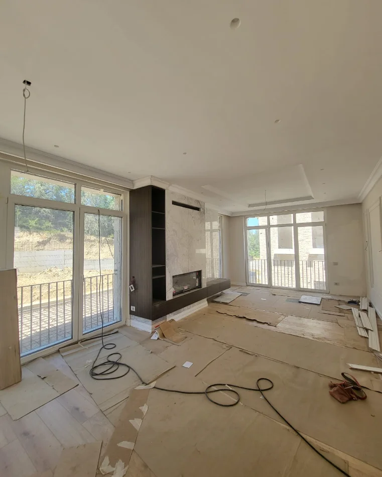 Tirane, jepet me qera Vile 3+1+Aneks+Ballkon , 300 m² 4.000 € (Secret Garden Teg) 3 kateshe
