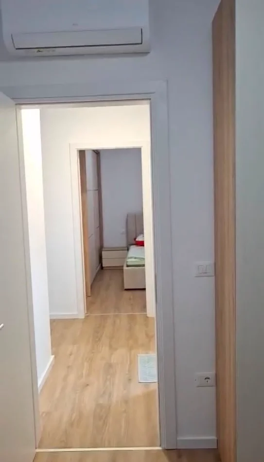 Tirane, jepet me qera apartament 2+1 Kati 6, 90 m² 750 € (kompleksi aura)