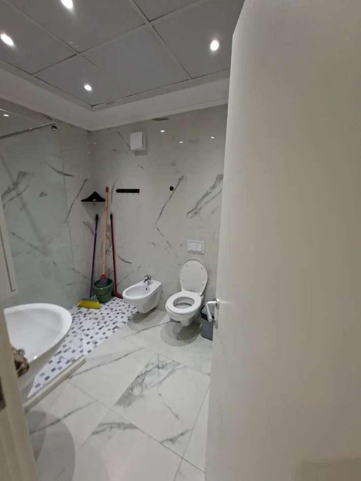 Tirane, jepet me qera apartament 1+1+Ballkon Kati 2, 65 m² 570 € (Fiori di Bosco)