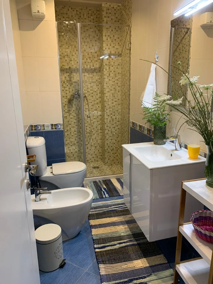 Tirane, jepet me qera apartament 2+1 Kati 7, 1.000 € (Rruga Elbasanit prane ish " 7 xhuxhave ")