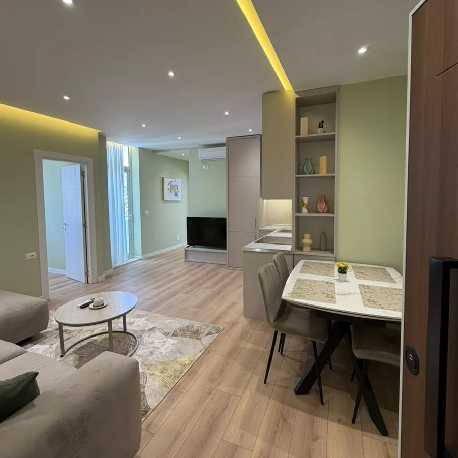 Tirane, shitet apartament 2+1+Ballkon , 70 m² 235.000 € (Myslym Shyri)