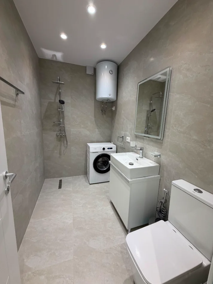 Tirane, shitet apartament 2+1+Ballkon Kati 8, 70 m² 235.000 € (Myslym Shyri)