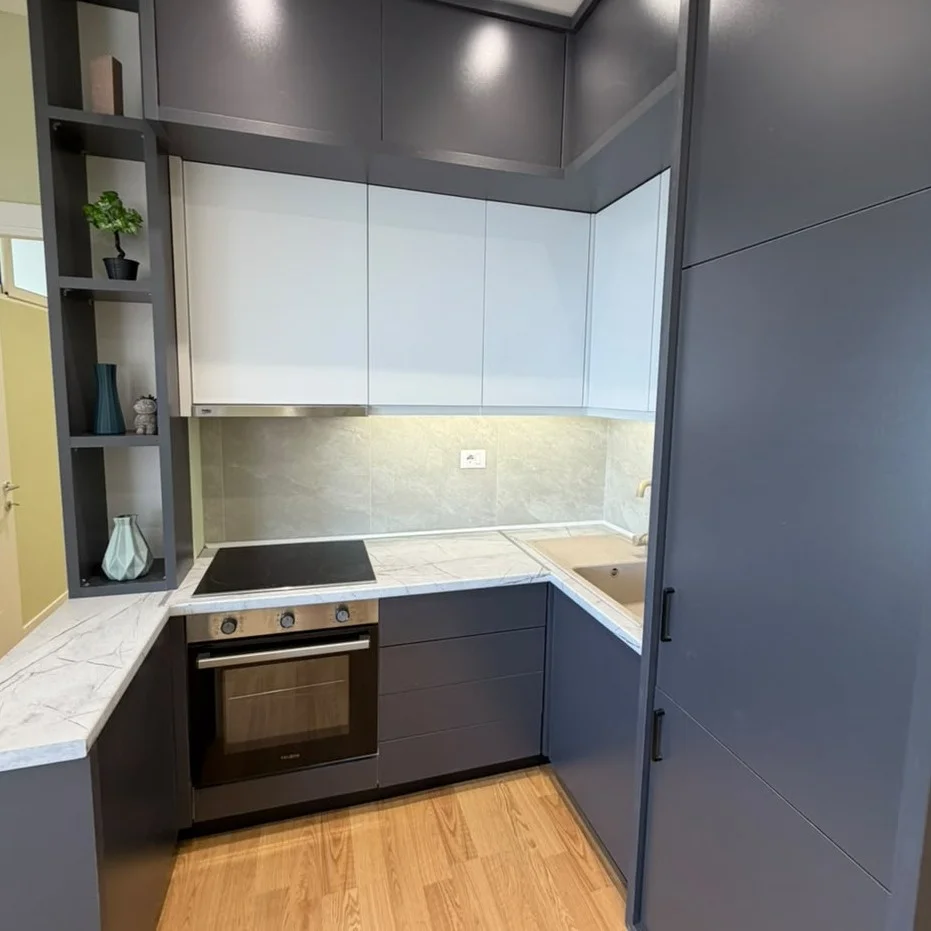 Tirane, shitet apartament 2+1+Ballkon , 70 m² 225.000 € (Rruga Myslym Shyri)