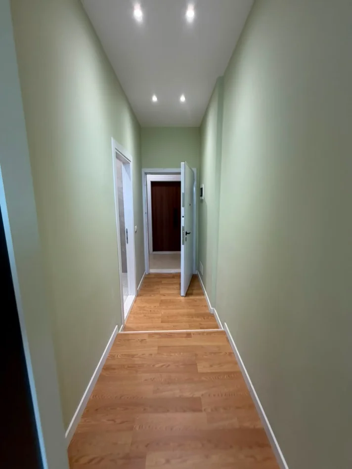 Tirane, shitet apartament 2+1+Ballkon Kati 9, 70 m² 225.000 € (Myslym Shyri)