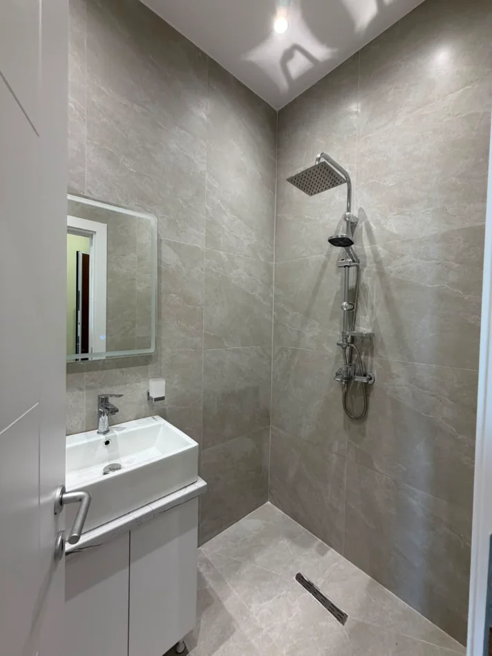 Tirane, shitet apartament 2+1+Ballkon Kati 9, 70 m² 225.000 € (Myslym Shyri)