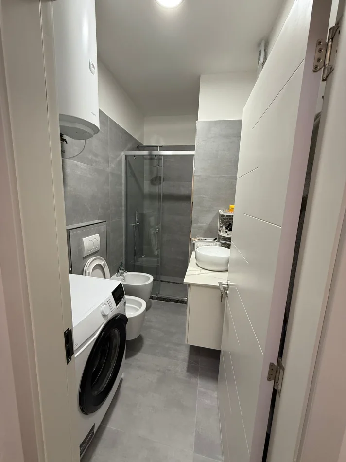 Tirane, shitet apartament 1+1 Kati 5, 64 m² 105.000 € (Jaho Residence)