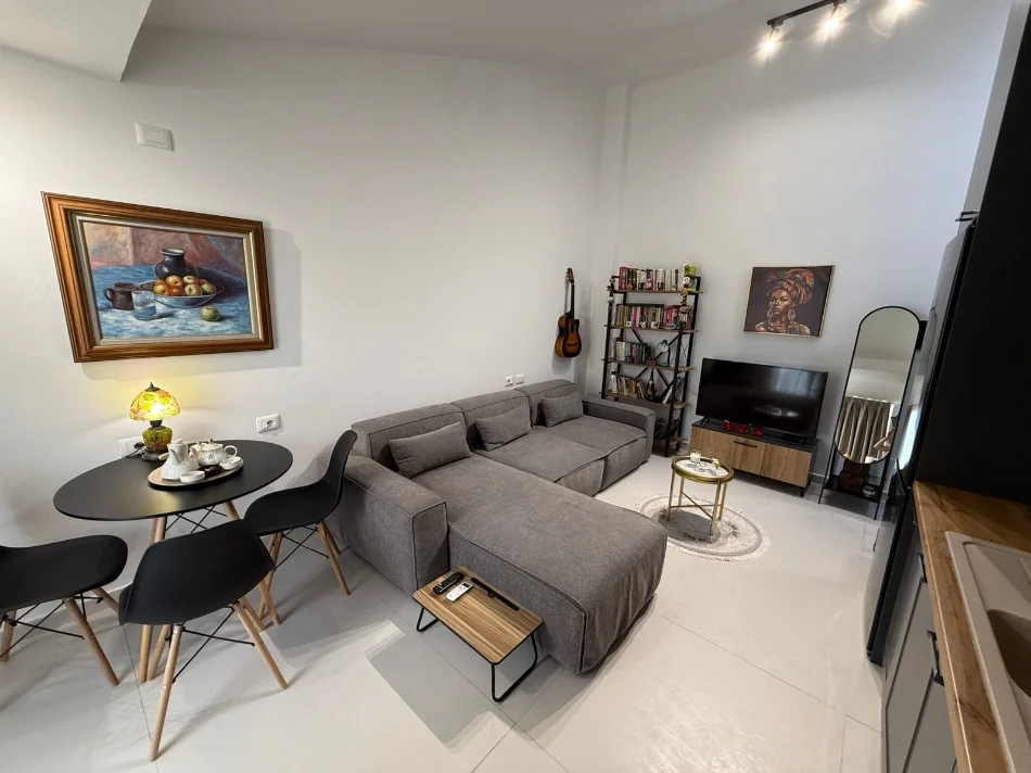 Tirane, shitet apartament 1+1 Kati 5, 64 m² 105.000 € (Jaho Residence)
