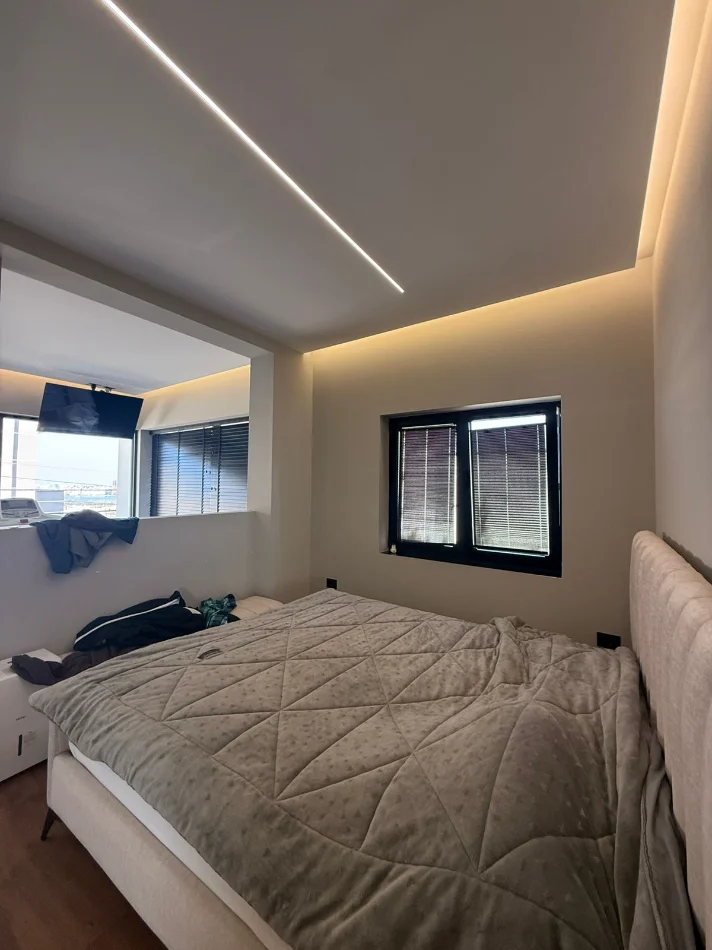 Tirane, shitet Vile Vile 2 Katshe , 480 m² 650.000 € (sauk)