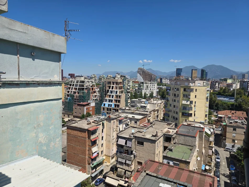 Tirane, shitet apartament 2+1+Aneks+Ballkon Kati 10, 95 m² 230.000 € (komuna e parisit)