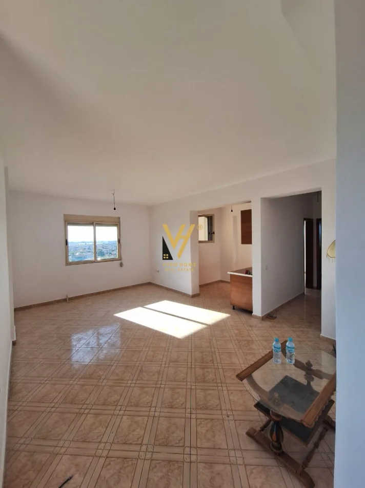 Fier, shitet apartament 2+1+Ballkon Kati 8, 138 m² 75.000 € (FIER)