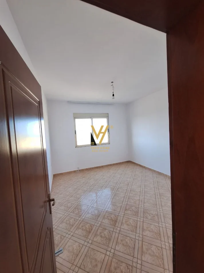 Fier, shitet apartament 2+1+Ballkon Kati 8, 138 m² 75.000 € (FIER)