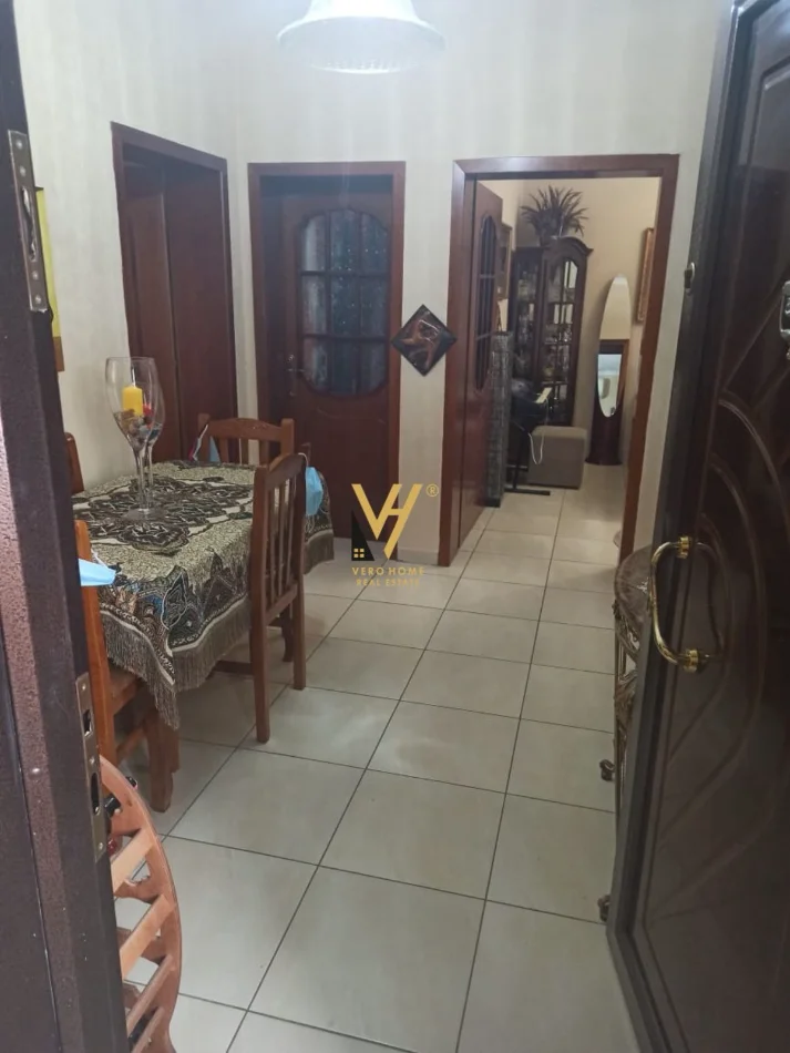 Tirane, shitet apartament 2+1+Ballkon Kati 5, 81 m² 170.000 € (RRUGA PETRO NINI LUARASI)