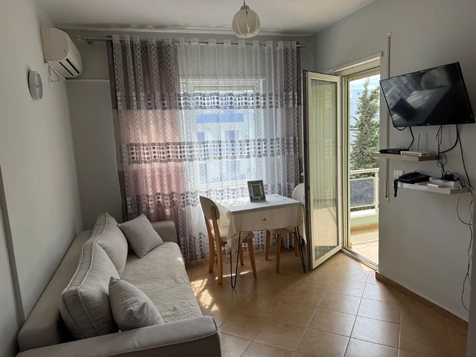 Mali Robit, shitet apartament 1+1+Aneks+Ballkon , 76 m² 80.000 € (mali i robit)