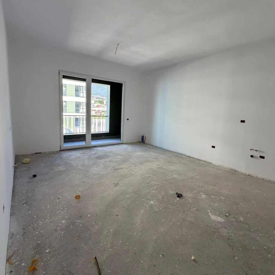 Tirane, shitet apartament 3+1+Ballkon , 149 m² 216.000 € (Porcelan)