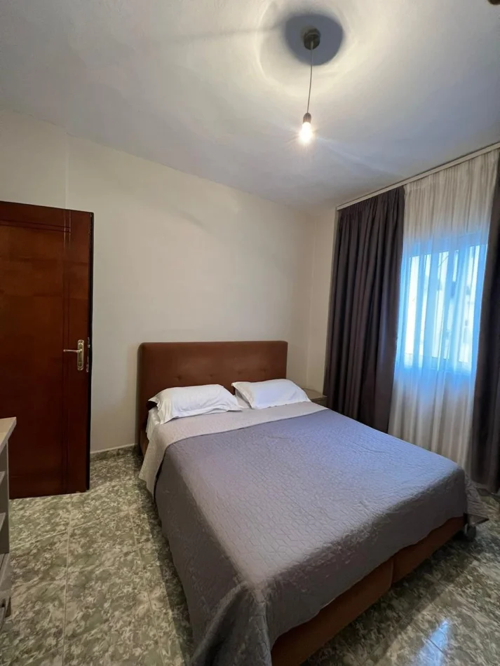 Tirane, shitet apartament 2+1 Kati 1, 92 m² 215.000 € (komuna parisit)