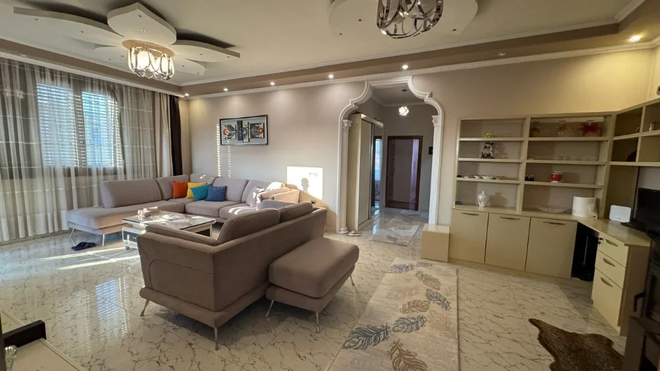 Tirane, jepet me qera apartament 2+1+Aneks+Ballkon Kati 3, 145 m² 500 € (allias)