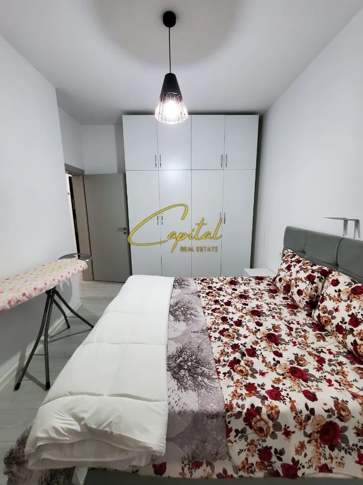 Tirane, jepet me qera apartament 1+1 Kati 2, 60 m² 670 € (KOMUNA E PARISIT)