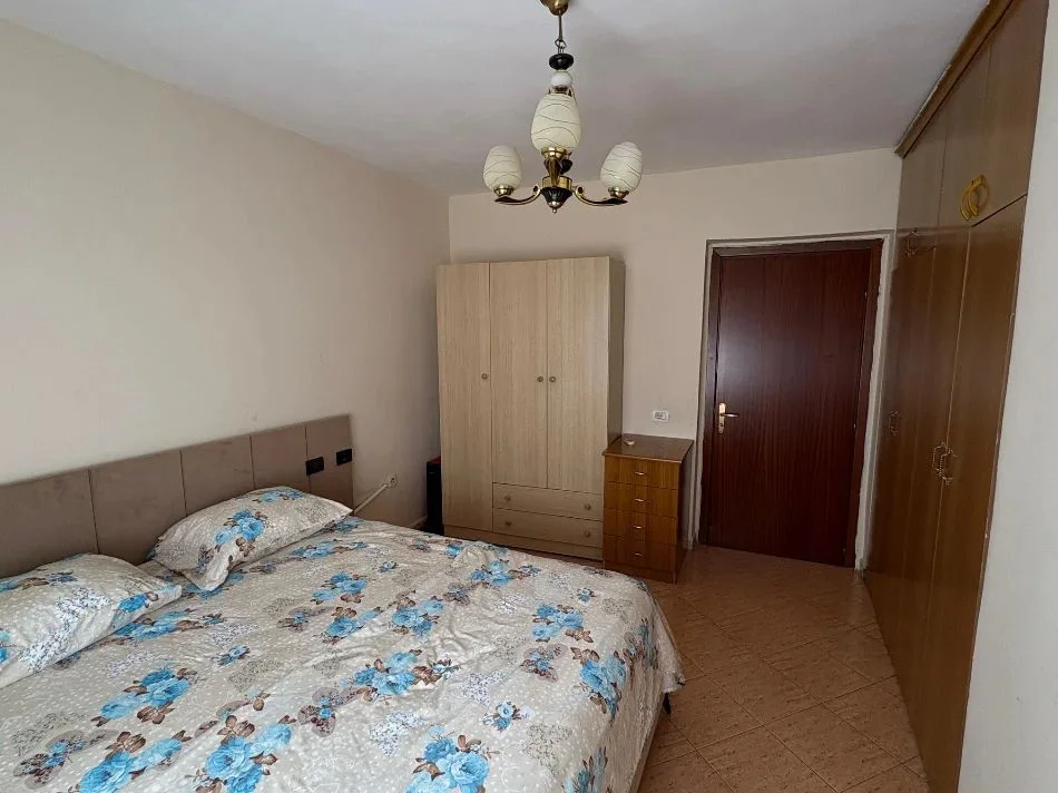 Tirane, jepet me qera apartament 2+1 Kati 5, 75 m² 550 € (Njesia Bashkiake NR.2 prane Shkolles se Baletit)