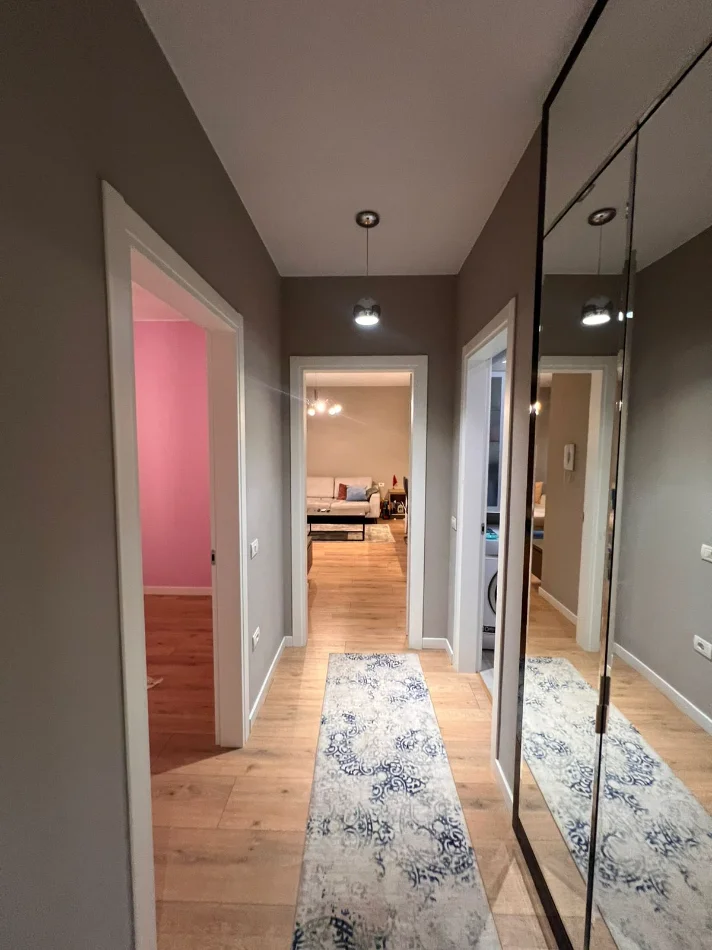 Tirane, shitet apartament 2+1+Ballkon Kati 5, 110 m² 287.000 € (Kompleksi Panorama, pranë Harry Fultz)