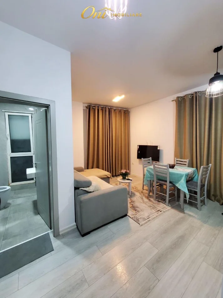 Tirane, jepet me qera apartament 1+1 Kati 2, 58 m² 670 € (KIKA 2)