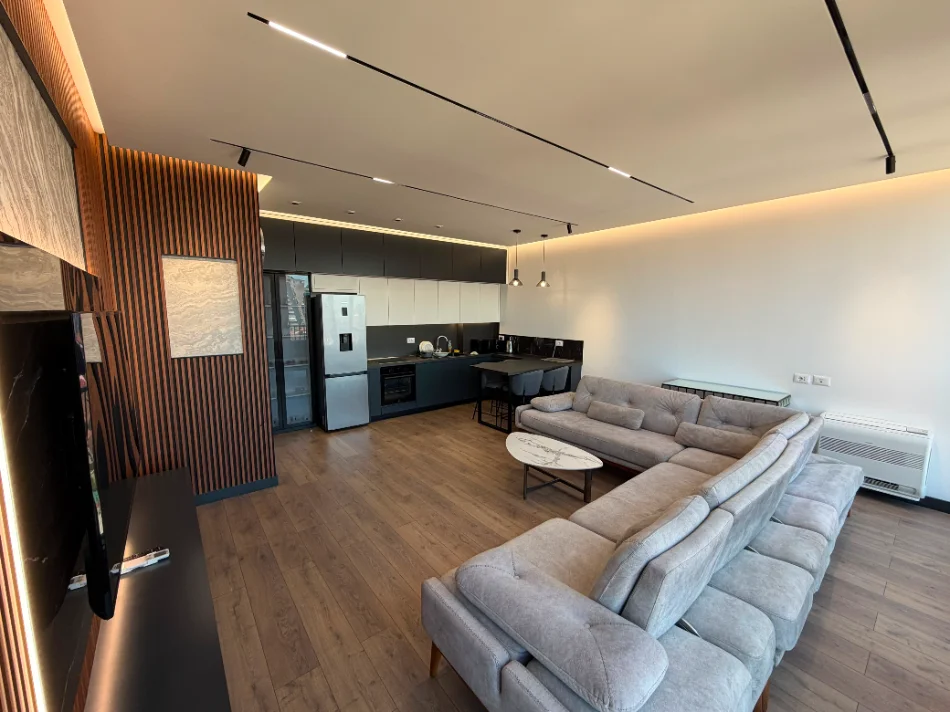 Tirane, jepet me qera apartament 1+1 , 50 m² 800 € 