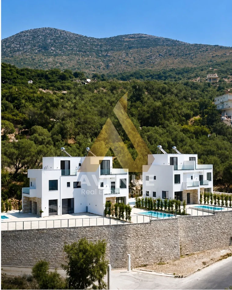 Borsh, shitet Vile 3+1+Ballkon Kati 2, 300 m² 585.000 € (Borsh)