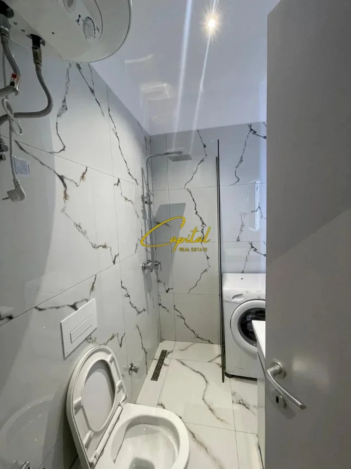 Tirane, jepet me qera apartament 1+1 Kati 1, 60 m² 350 € (FRESKU)