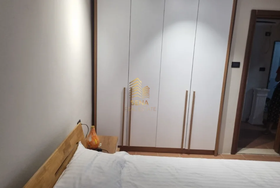Tirane, jepet me qera apartament 1+1 Kati 2, 50 m² 450 € (Ali Demi)